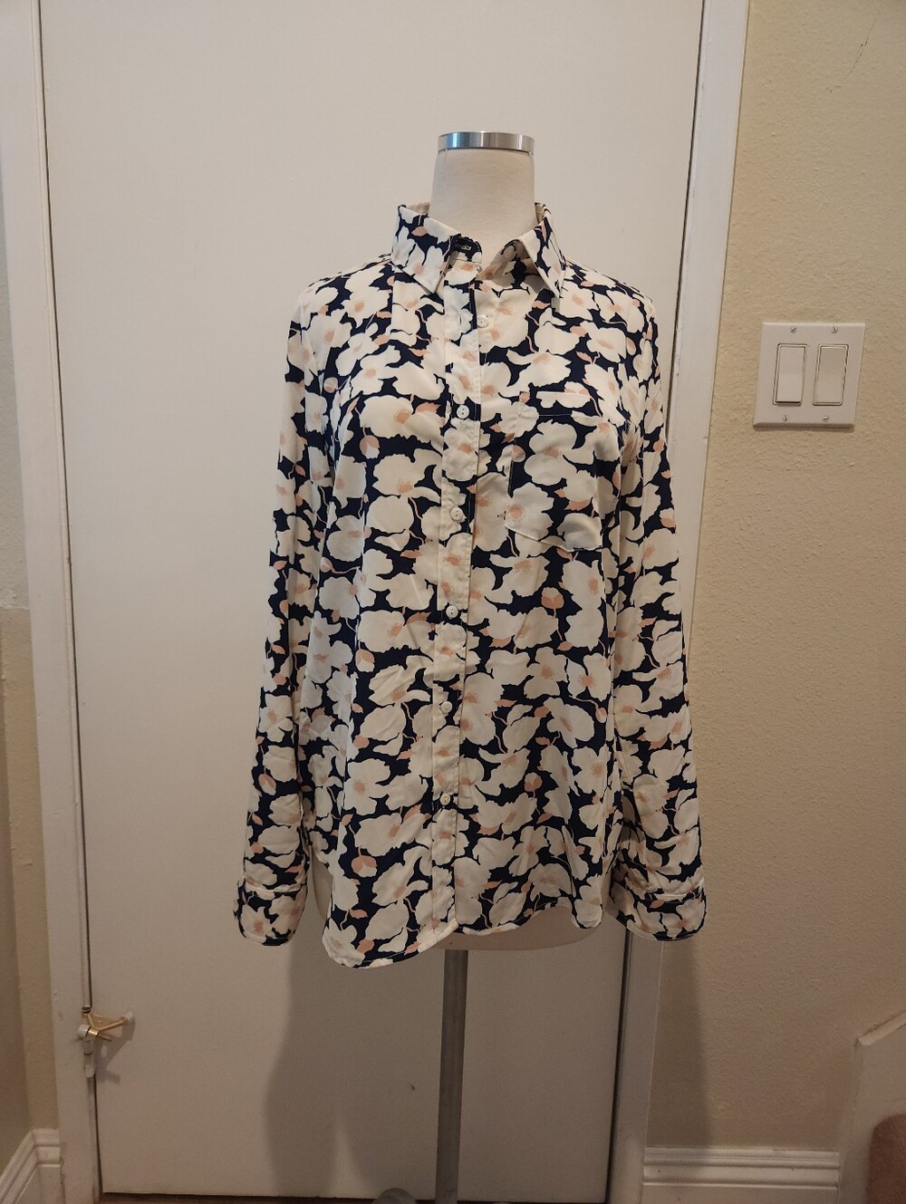 Women's Navy and Cream Floral Button-Up Shirt